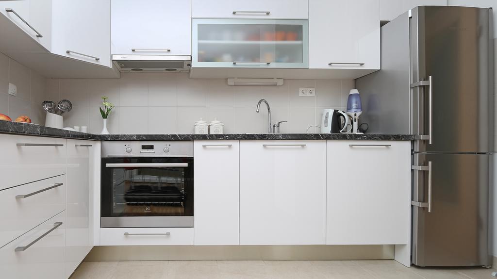 Antonijas Sunny Apartment มาคาร์สกา ภายนอก รูปภาพ