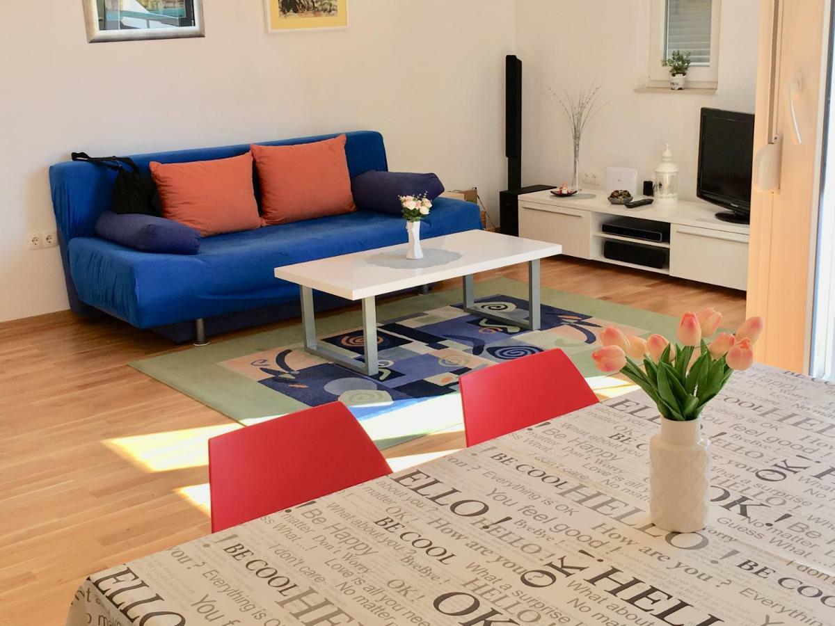 Antonijas Sunny Apartment มาคาร์สกา ภายนอก รูปภาพ